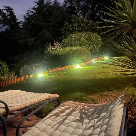 Domaine Des Tuilieres Avec Jacuzzi Apartment Vallauris Bagian luar foto
